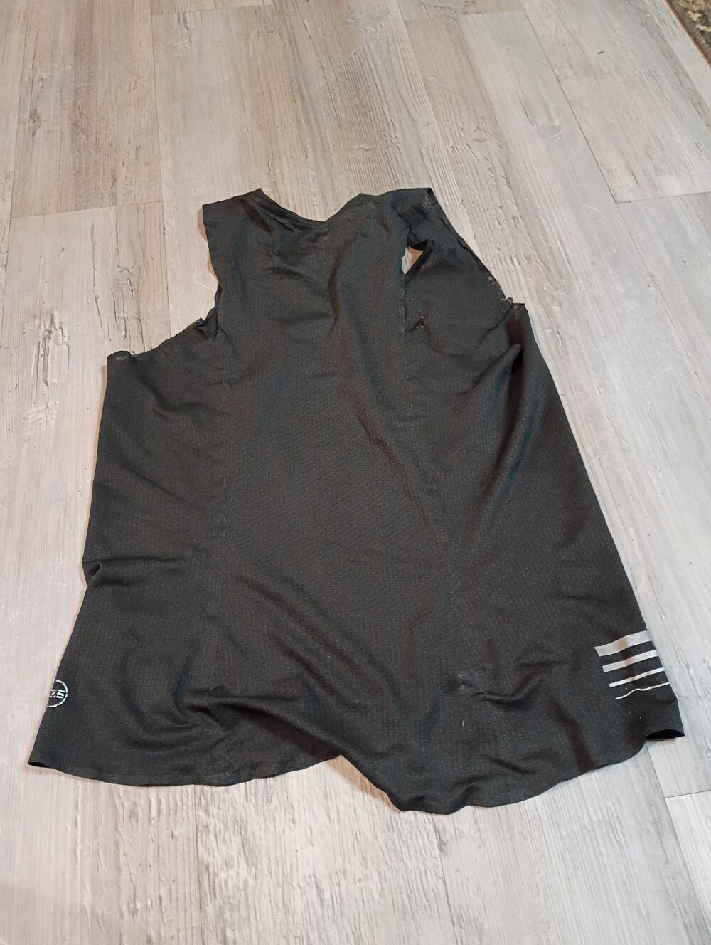 Workout Top - Picture 3 of 4